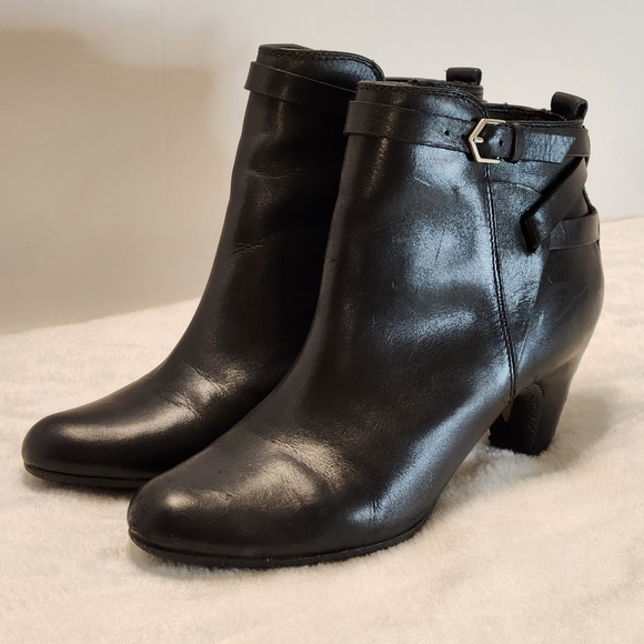 Sam Edelman Shoes - 🎉Sam Edelman Maddox Black Leather Zip Ankle Boots Size 6.5